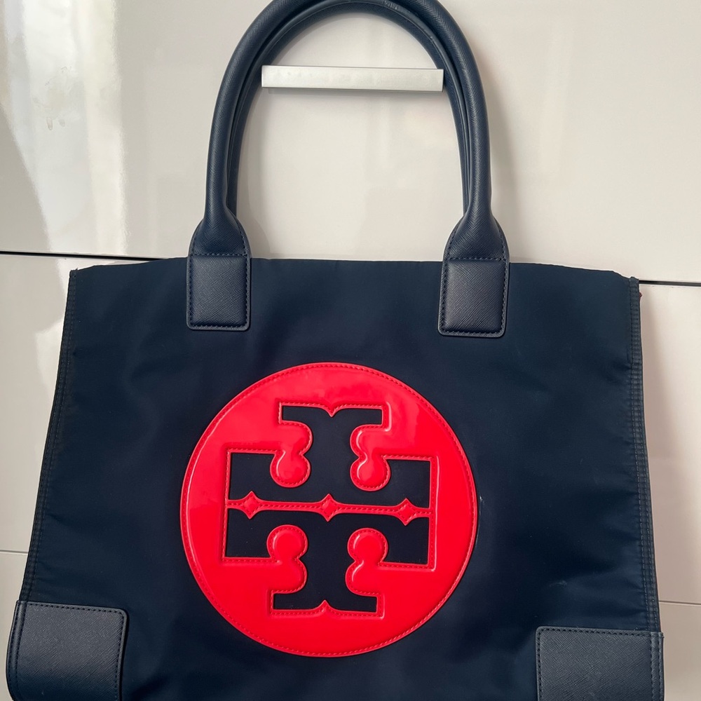 ➡️SOLD⬅️Tory Burch Large Ella navy blue and red tote bag
